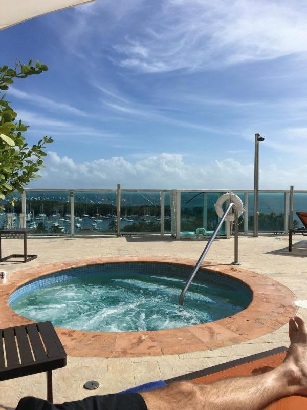 Mvr - Limited Bay View Suites-book Fast